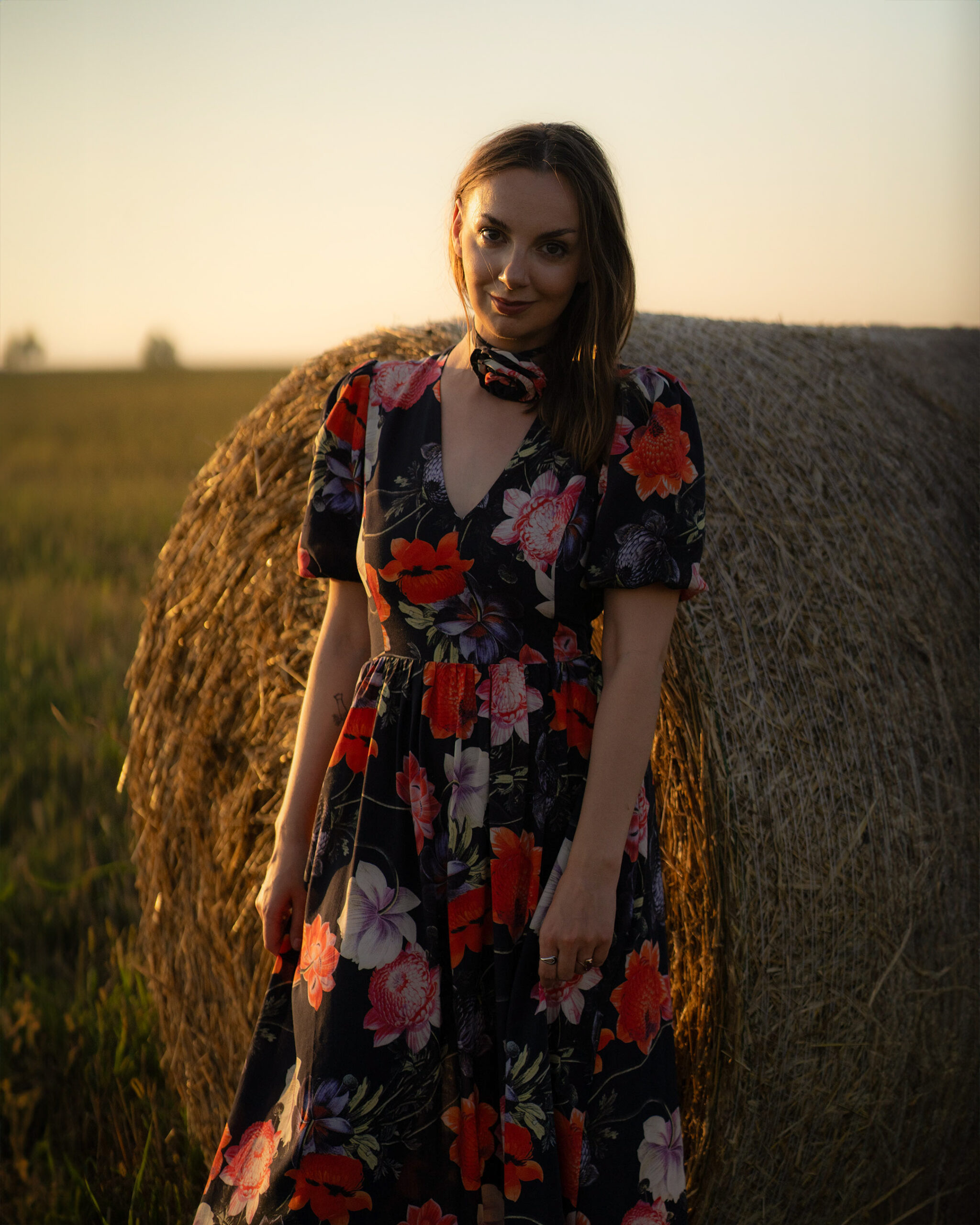 Black Dahlia Dress - obrazek 8